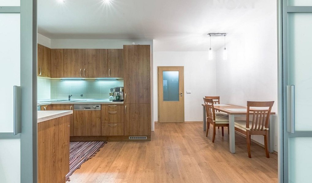 Pronájem bytu 1+1 53 m², Praha – náhled fotky 4