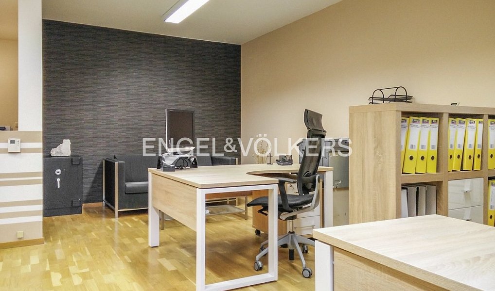 Pronájem kanceláře 68 m², Praha – náhled fotky 2
