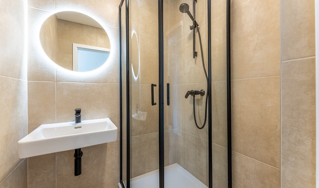 Prodej bytu 4+kk 72 m², Praha – náhled fotky 2