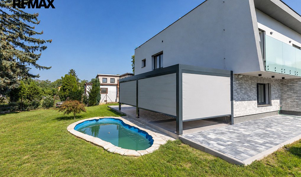 Prodej domu 244 m² s pozemkem 810 m², Praha – náhled fotky 36
