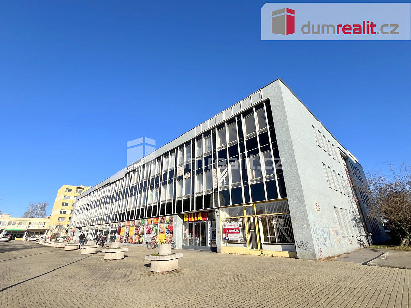 Pronájem obchodních prostor 55 m²