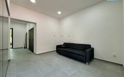 Pronájem obchodních prostor 35 m², Poděbradova, Ostrava - Moravská Ostrava