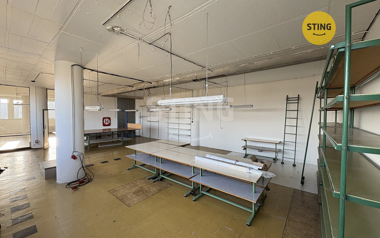 Pronájem výrobních prostor 128 m²