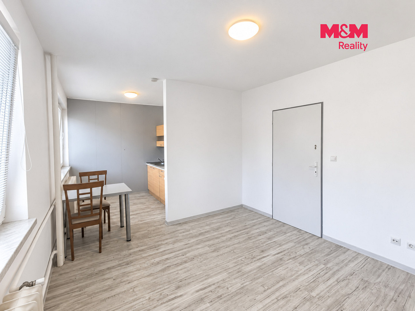 Pronájem bytu 1+kk 32 m² – fotografie 3