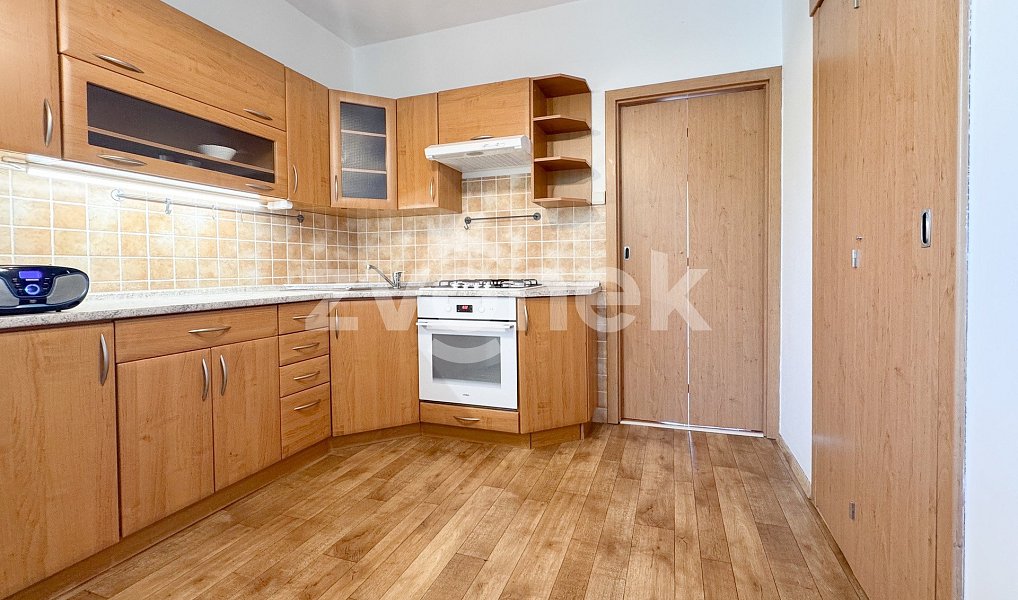 Pronájem bytu 3+1 67 m², Zlín – náhled fotky 2