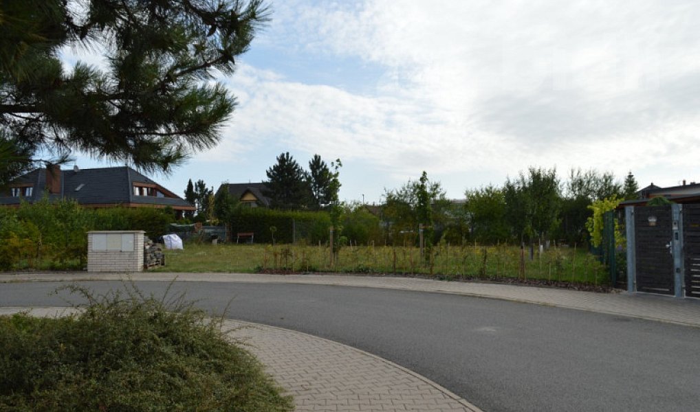 Prodej stavebního pozemku 28 286 m², Slaný – náhled fotky 19
