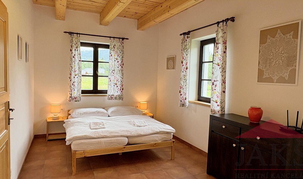 Prodej domu 187 m² s pozemkem 2 125 m², Srní – náhled fotky 8