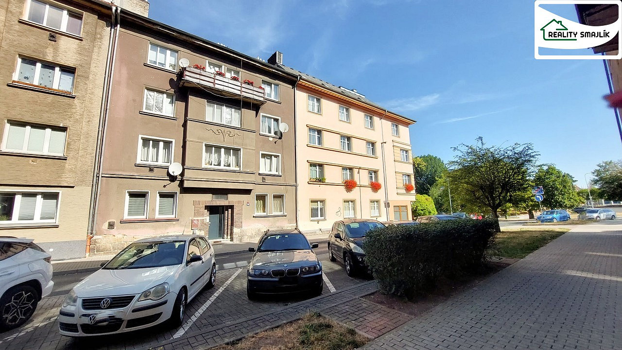 Prodej bytu 1+1 s balkonem, 51 m², Cheb Obětí nacismu