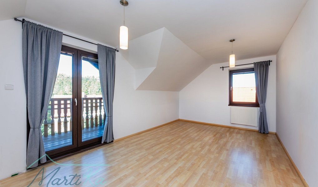 Prodej domu 216 m² s pozemkem 896 m², Nový Knín – náhled fotky 6