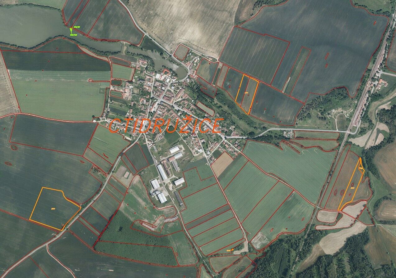 Prodej pole 58 835 m²