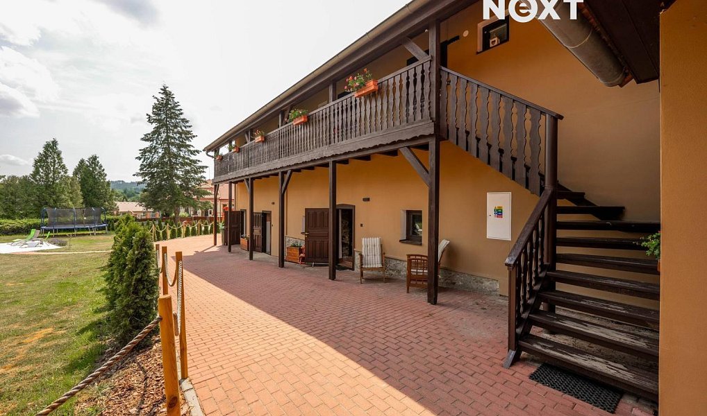 Prodej ubytovacího objektu 550 m², Všemyslice – náhled fotky 6