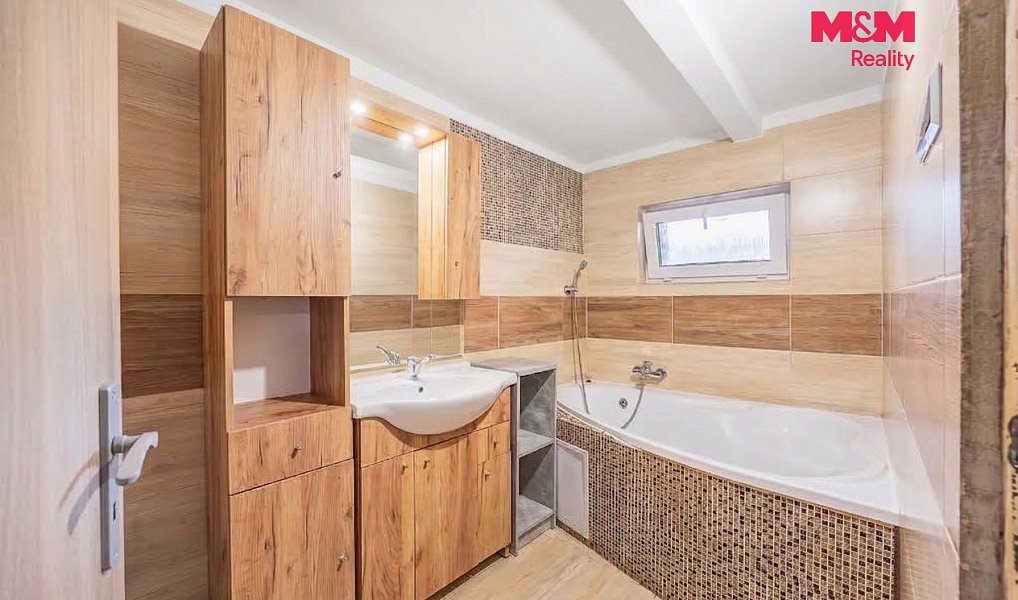 Prodej domu 159 m² s pozemkem 2 348 m², Česká Metuje – náhled fotky 10