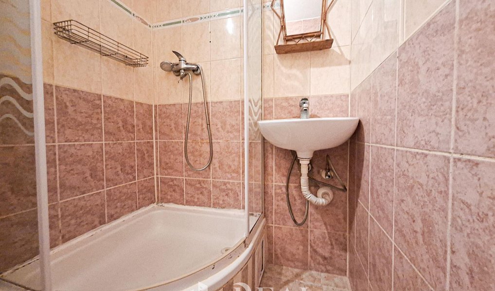 Pronájem bytu 1+kk 20 m², Chomutov – náhled fotky 2