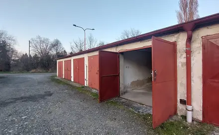 Pronájem garáže 17 m2, Poděbrady, Jungmannova, Poděbrady - Poděbrady III, okres Nymburk