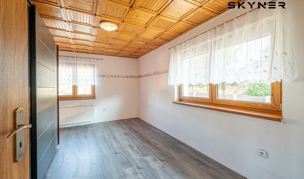 Prodej domu 300 m² s pozemkem 585 m², Chuderov – náhled fotky 15