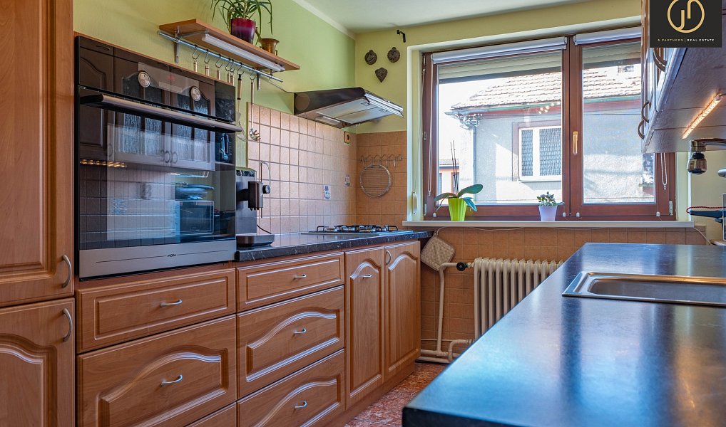 Prodej domu 216 m² s pozemkem 221 m², Hostouň – náhled fotky 3