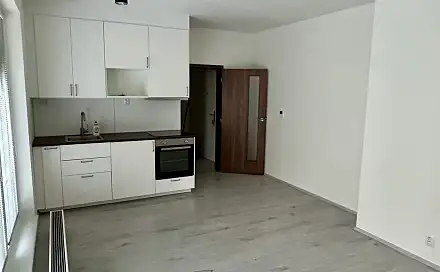 Pronájem bytu 2+kk 34 m², Střední, Brno - Ponava