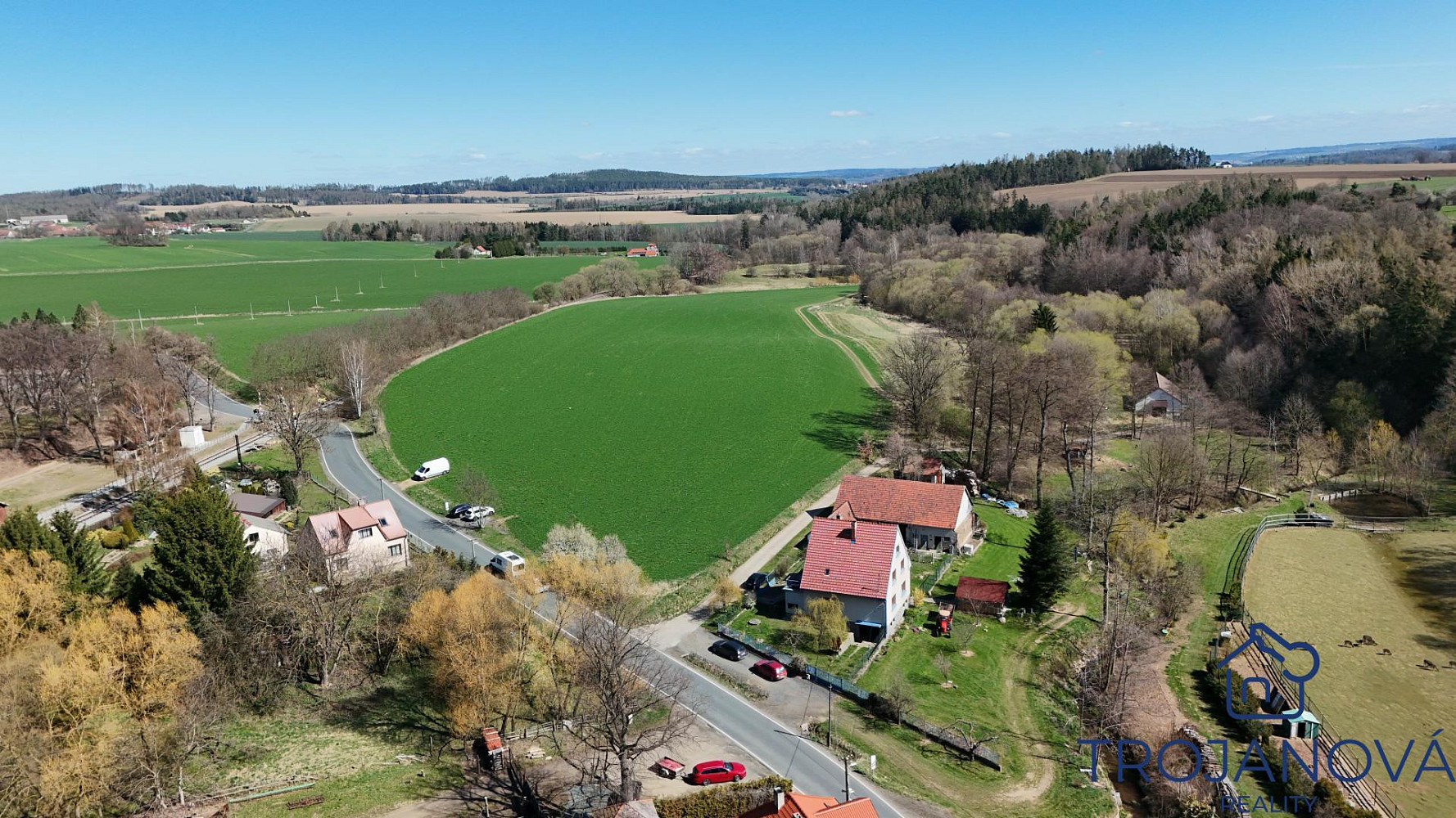 Prodej stavebního pozemku 1 955 m² – fotografie 3