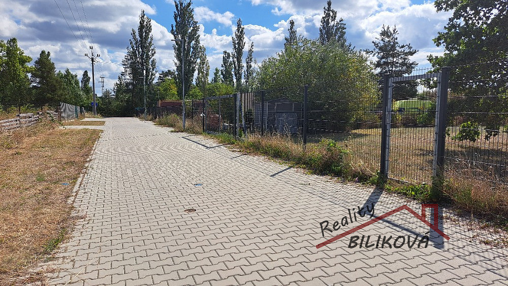 Prodej stavebního pozemku 790 m² – pohled 6