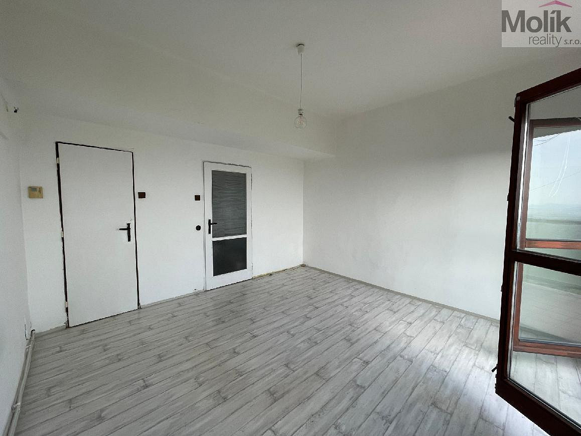 Pronájem bytu 1+kk 27 m² — photo 3