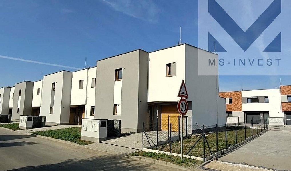 Prodej domu 160 m² s pozemkem 251 m², Praha – náhled fotky 4