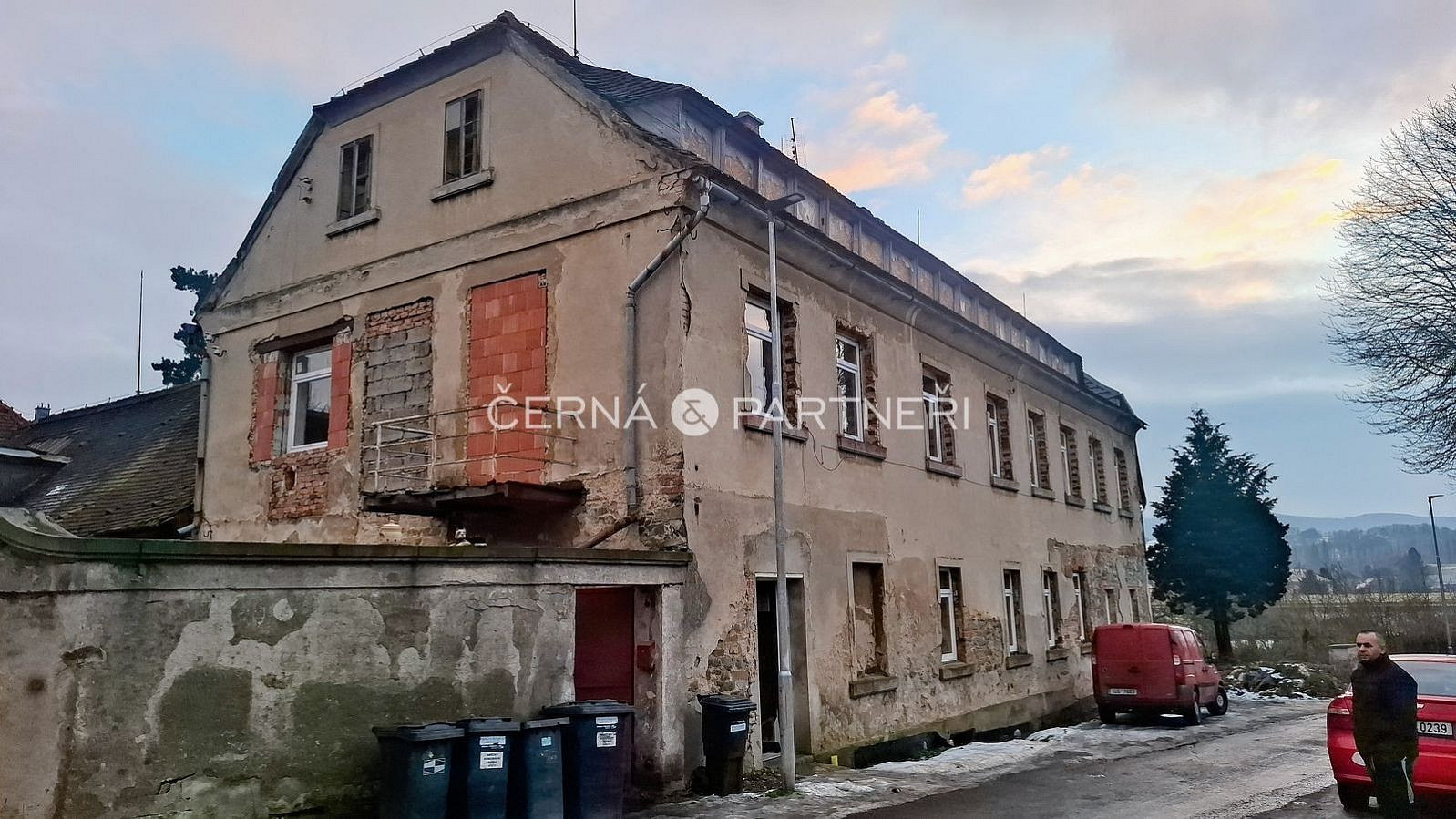 Prodej domu 540 m² s pozemkem 242 m²