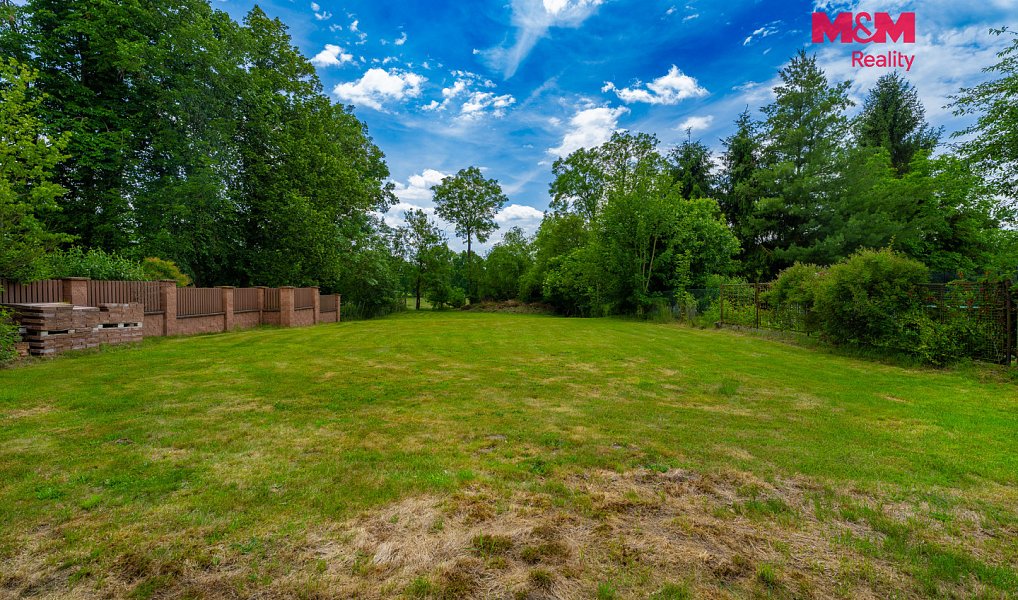 Prodej stavebního pozemku 824 m², Kněžmost – náhled fotky 2