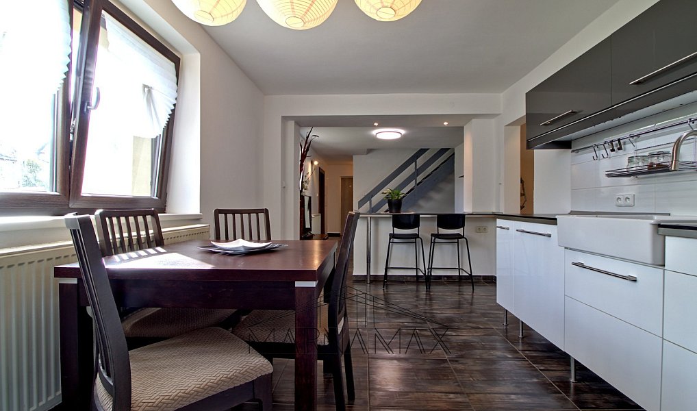 Prodej domu 200 m² s pozemkem 1 880 m², Pesvice – náhled fotky 7