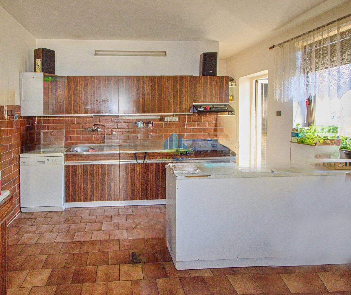 Prodej domu 195 m² s pozemkem 795 m² – fotografie 3