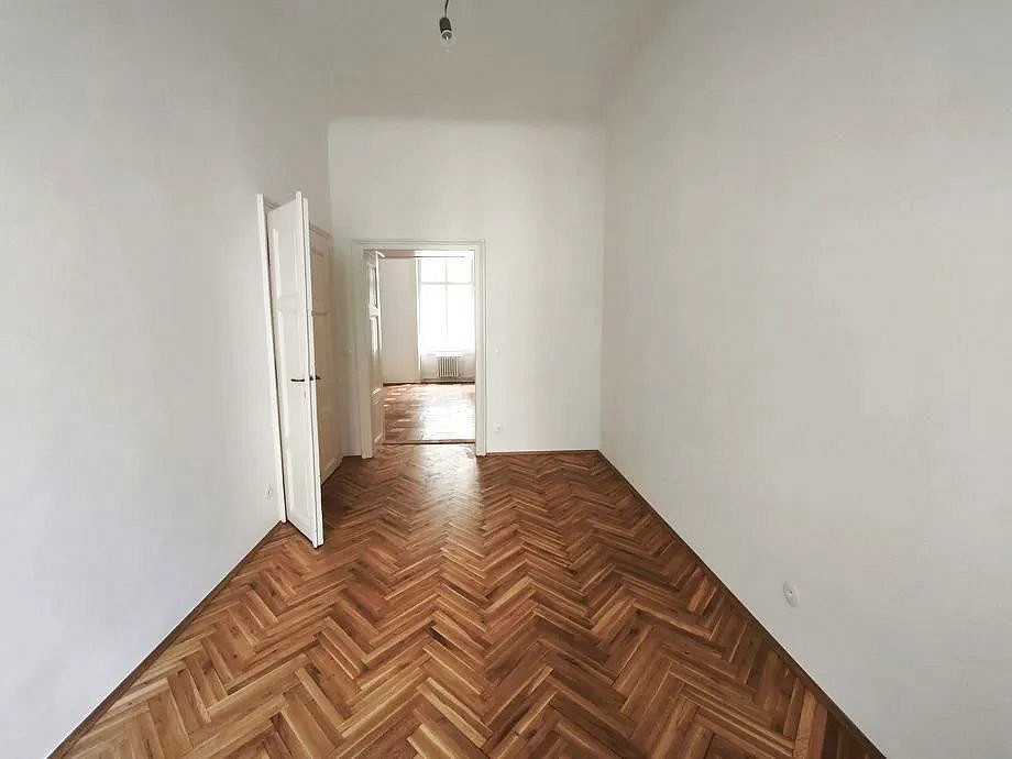 Pronájem kanceláře 105 m² – fotografie 5