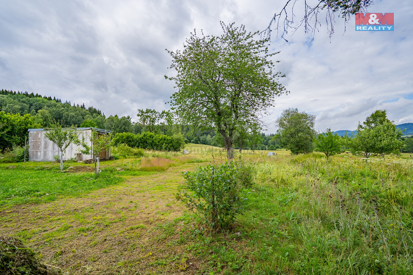 Prodej stavebního pozemku 2 451 m² — photo 3