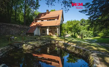 Prodej domu 236 m² s pozemkem 2 381 m², Chrášťany - Černíkovice, okres Benešov