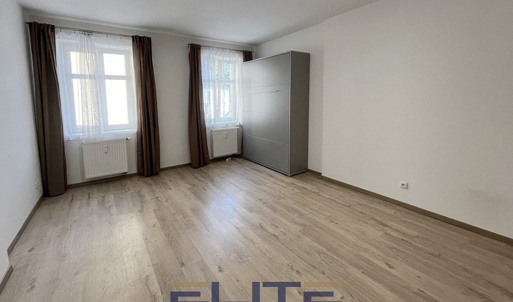 Pronájem bytu 1+kk 30 m², Jablonec nad Nisou – náhled fotky 2