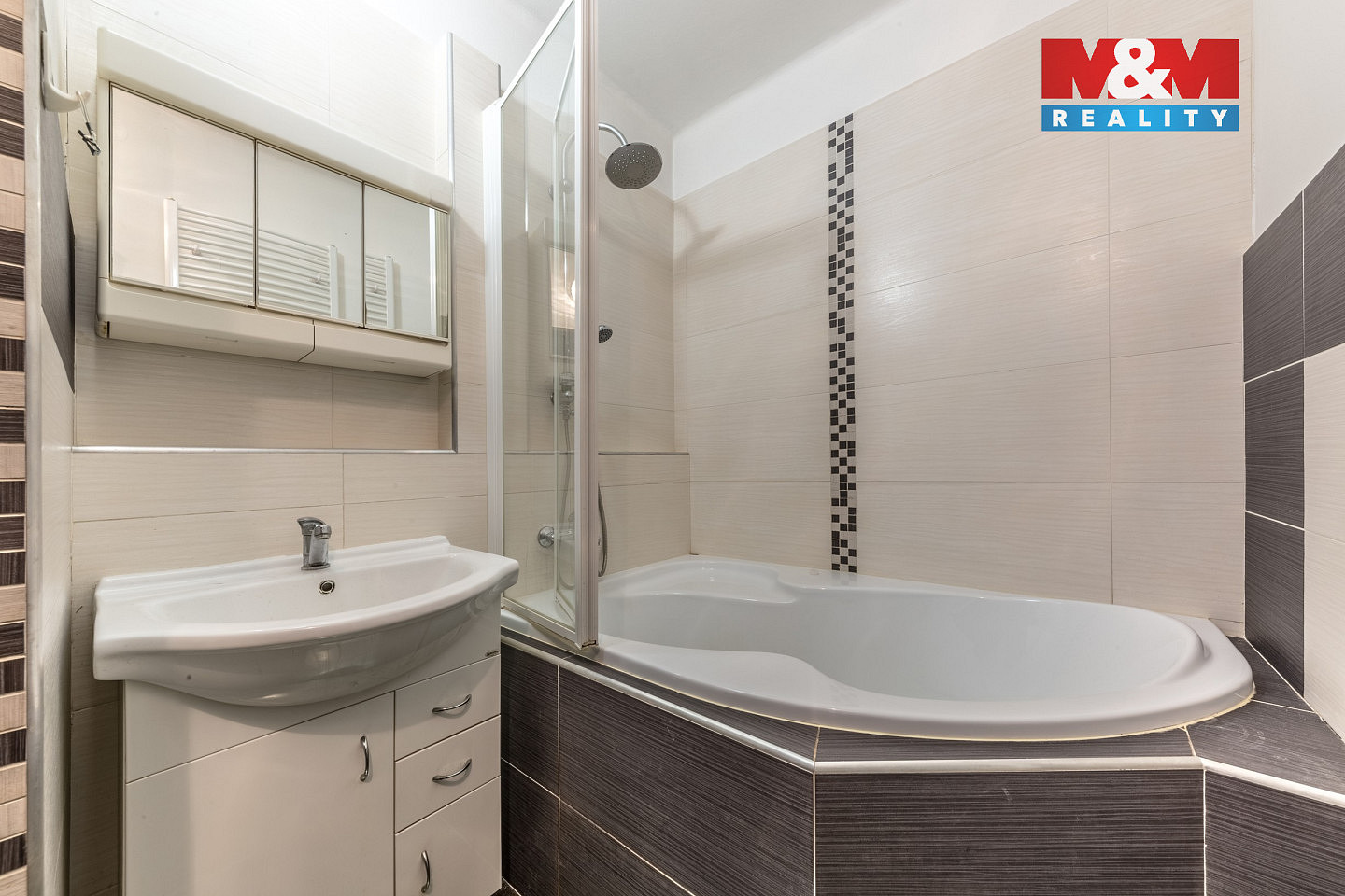 Prodej domu 270 m² s pozemkem 449 m² — photo 3