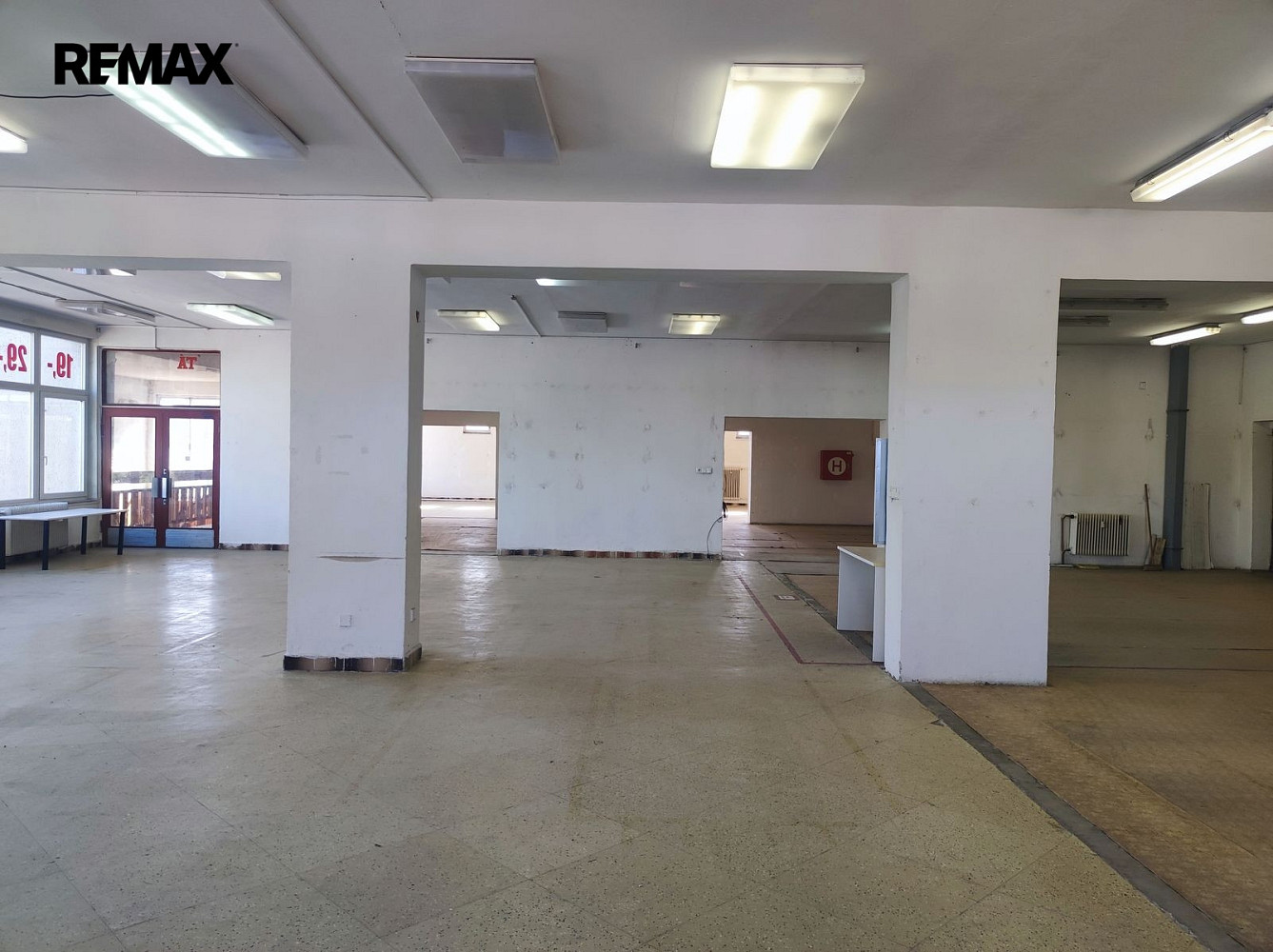 Pronájem skladovacích prostor 556 m² – fotografie 4
