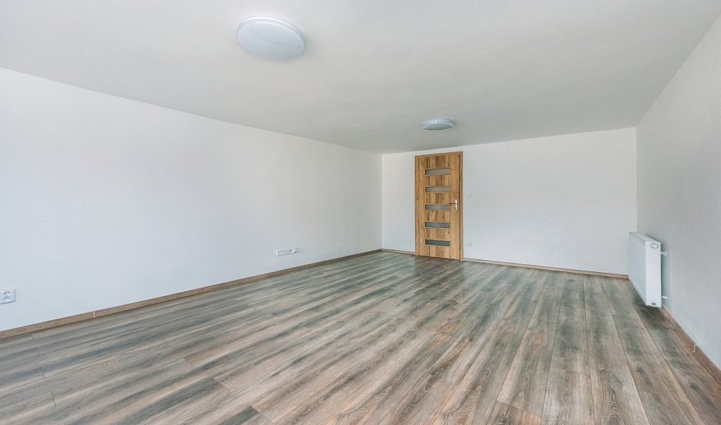 Prodej domu 105 m² s pozemkem 167 m², Chrast – náhled fotky 10