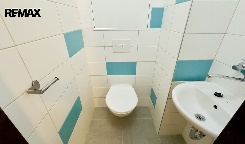 Pronájem kanceláře 100 m², Praha – náhled fotky 8