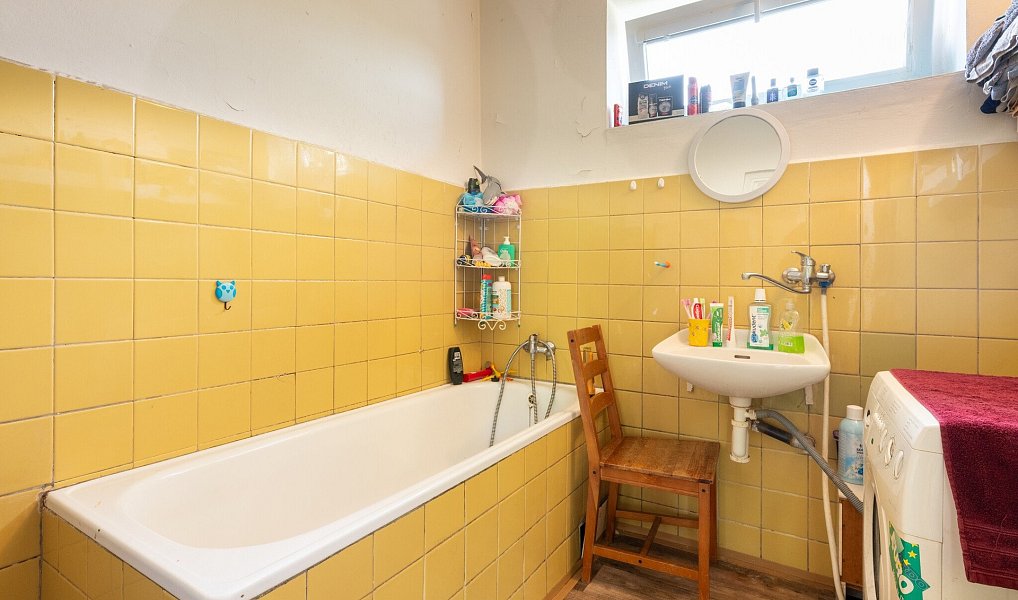 Prodej domu 250 m² s pozemkem 1 183 m², Žilina – náhled fotky 14