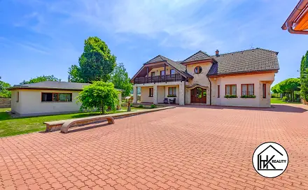 Prodej domu 300 m² s pozemkem 3 840 m², Libouchec, okres Ústí nad Labem