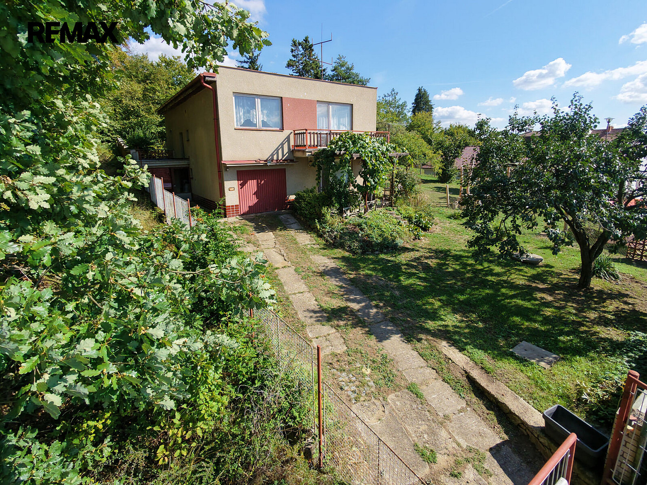Prodej domu 180 m² s pozemkem 601 m² – fotografie 2