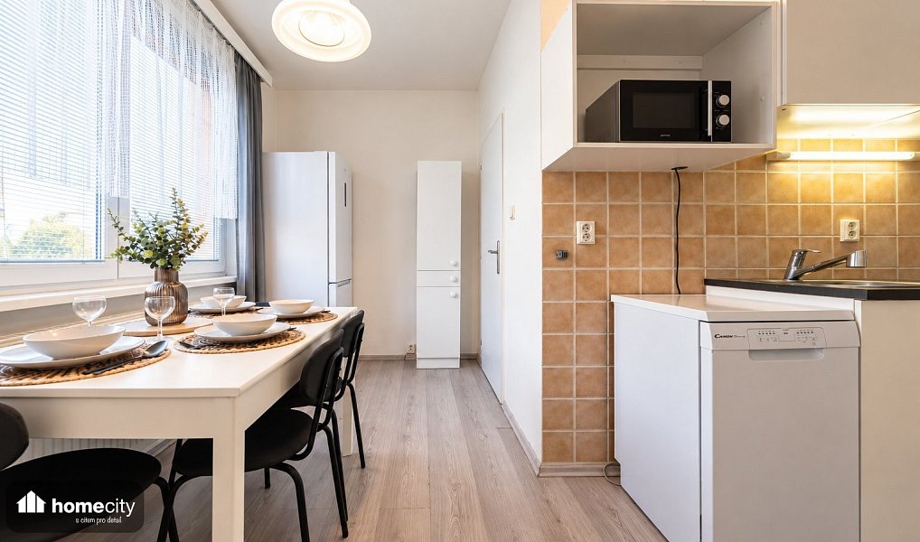 Prodej bytu 3+1 63 m², Praha – náhled fotky 3