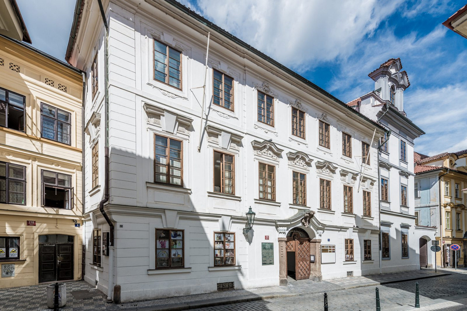 Pronájem kanceláře 168 m²