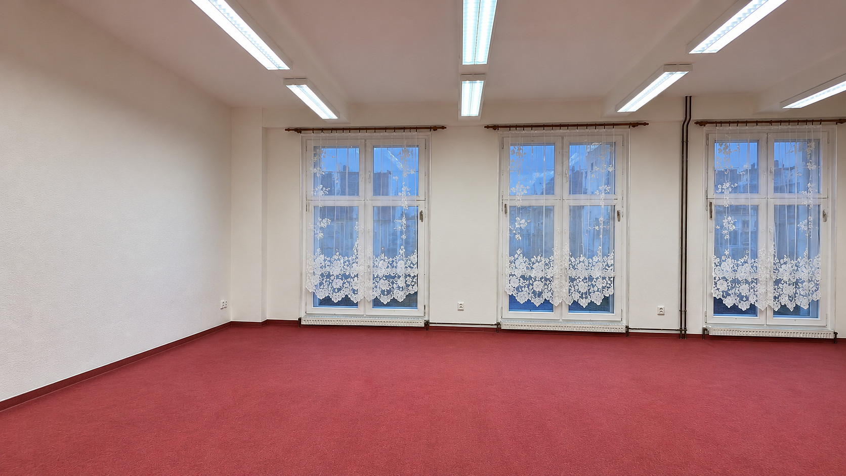 Pronájem obchodních prostor 120 m²
