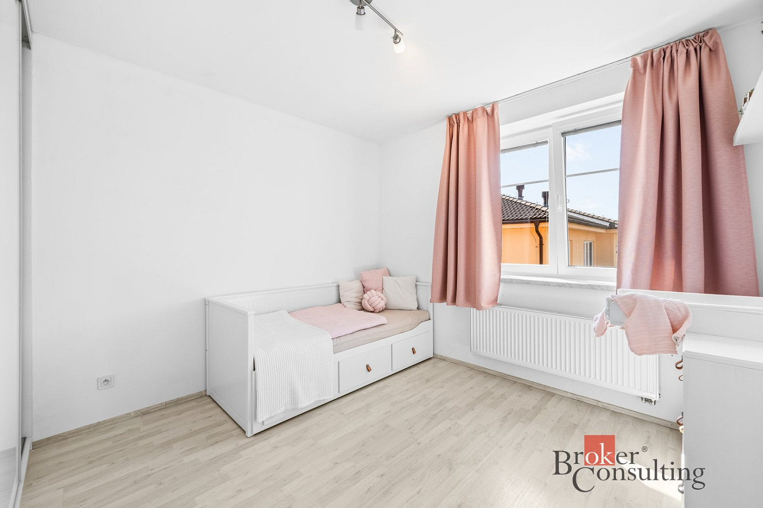 Pronájem bytu 3+kk 73 m² — photo 5