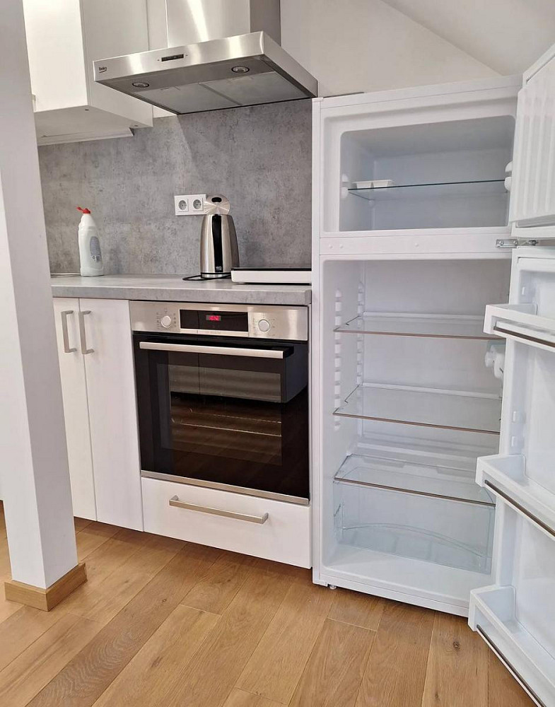 Pronájem bytu 2+kk 72 m² – pohled 2