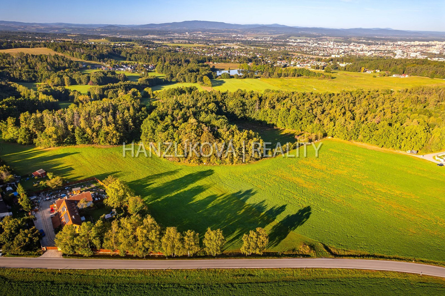 Prodej stavebního pozemku 3 914 m² – fotografie 2