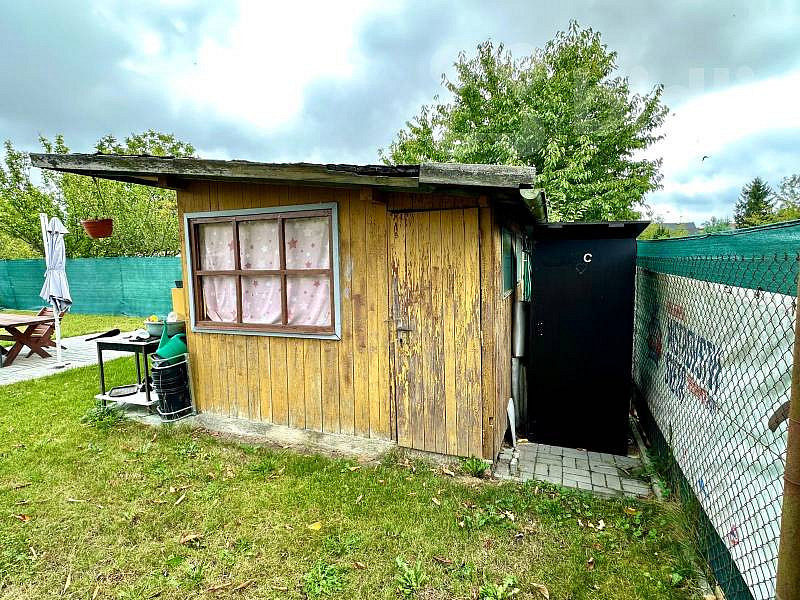 Pronájem zahrady 298 m² – fotografie 4