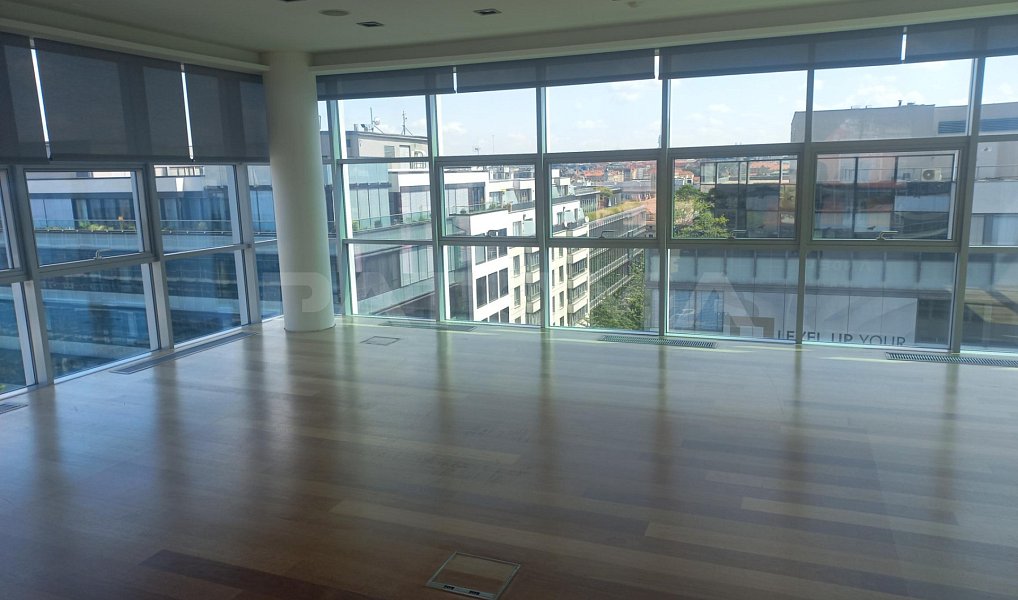 Pronájem kanceláře 589 m², Praha – náhled fotky 9