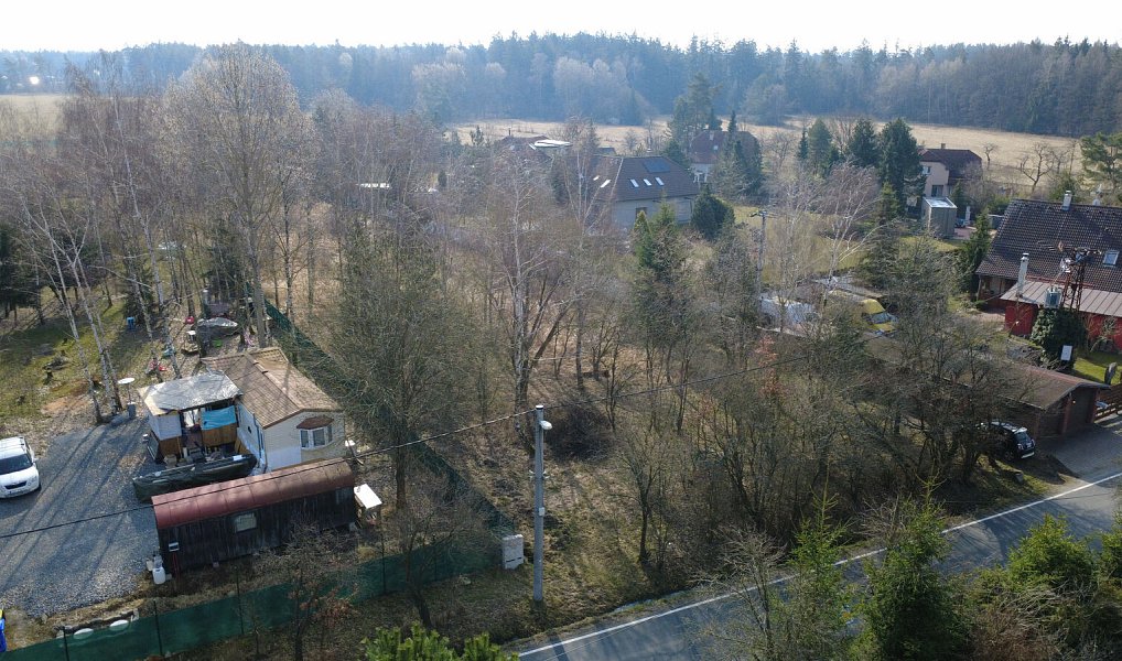 Prodej stavebního pozemku 1 523 m², Svojetice – náhled fotky 2