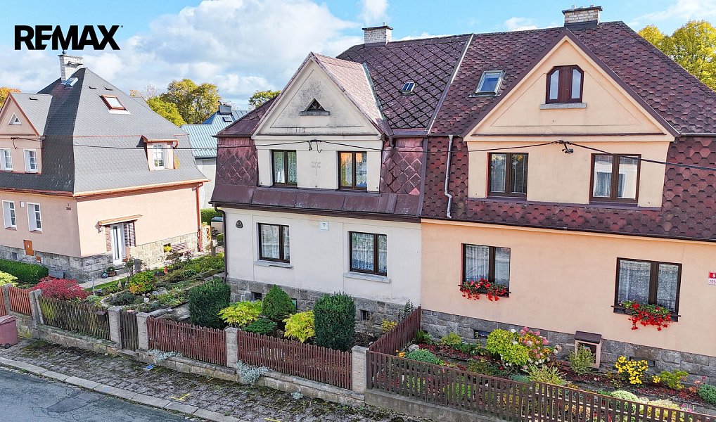 Prodej domu 160 m² s pozemkem 344 m², Aš – náhled fotky 2